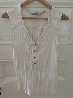 HOLDING HORSES White Top with Red Stitching Detail